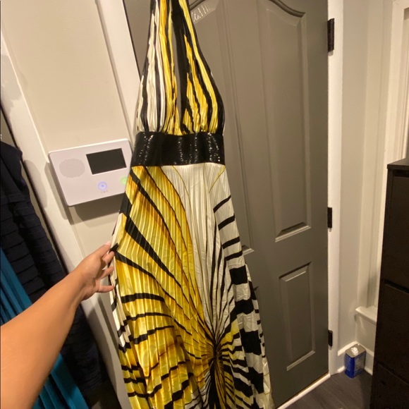 Formula Halter Formal Yellow, Black, & White Gown - Picture 8 of 8